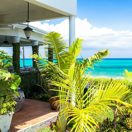 Four Bedroom Oceanfront Villa Nassau Bagian luar foto